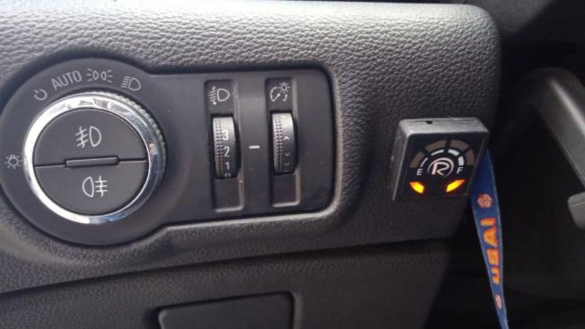 Opel Astra GTC 1.4 Turbo 120CV S&S 3 porte Cosmo (18)