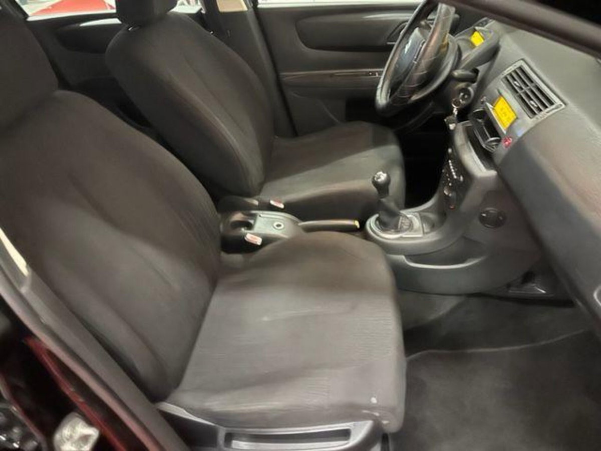 Citroen C4 1.4 Classique (11)