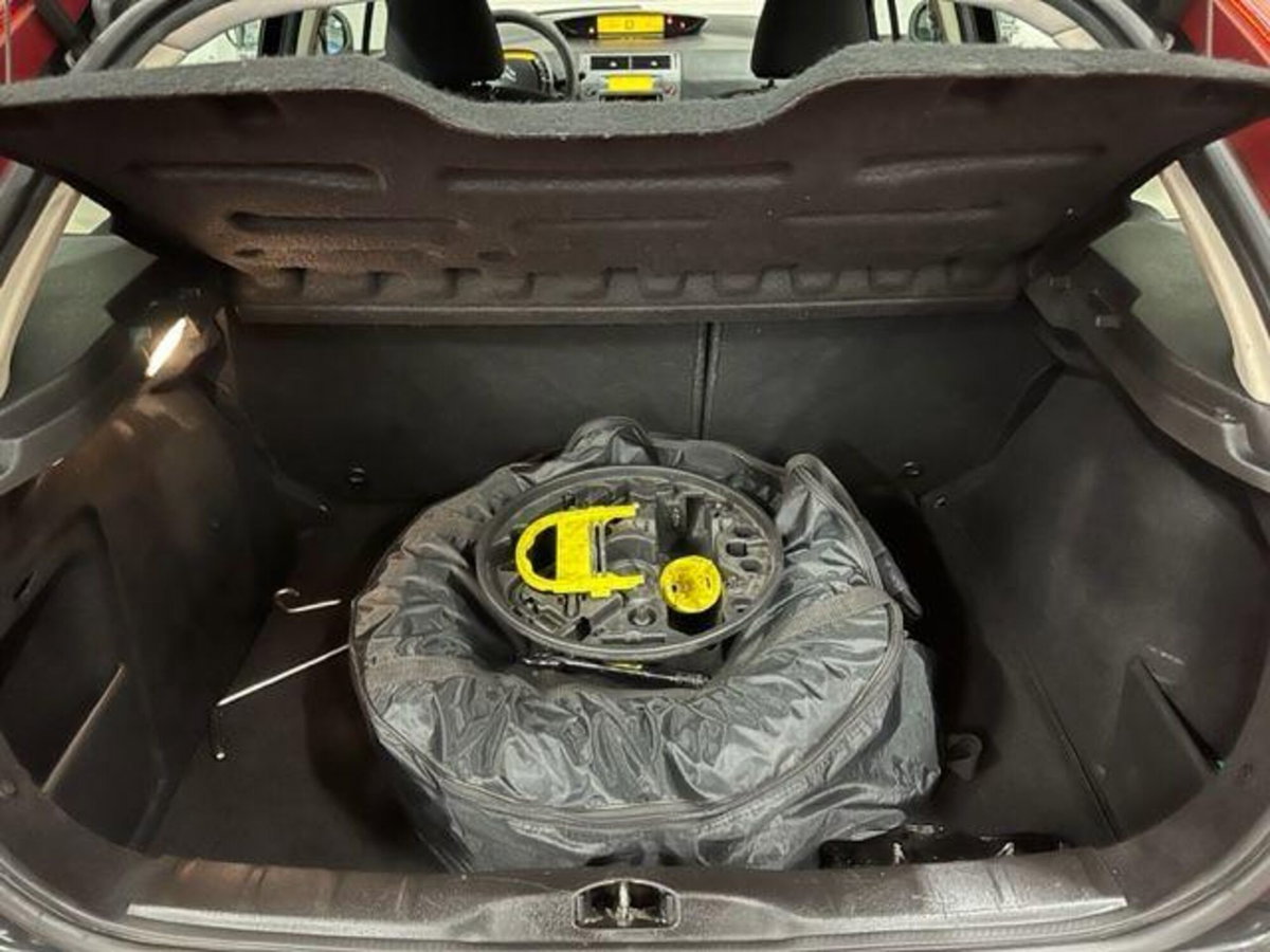 Citroen C4 1.4 Classique (19)