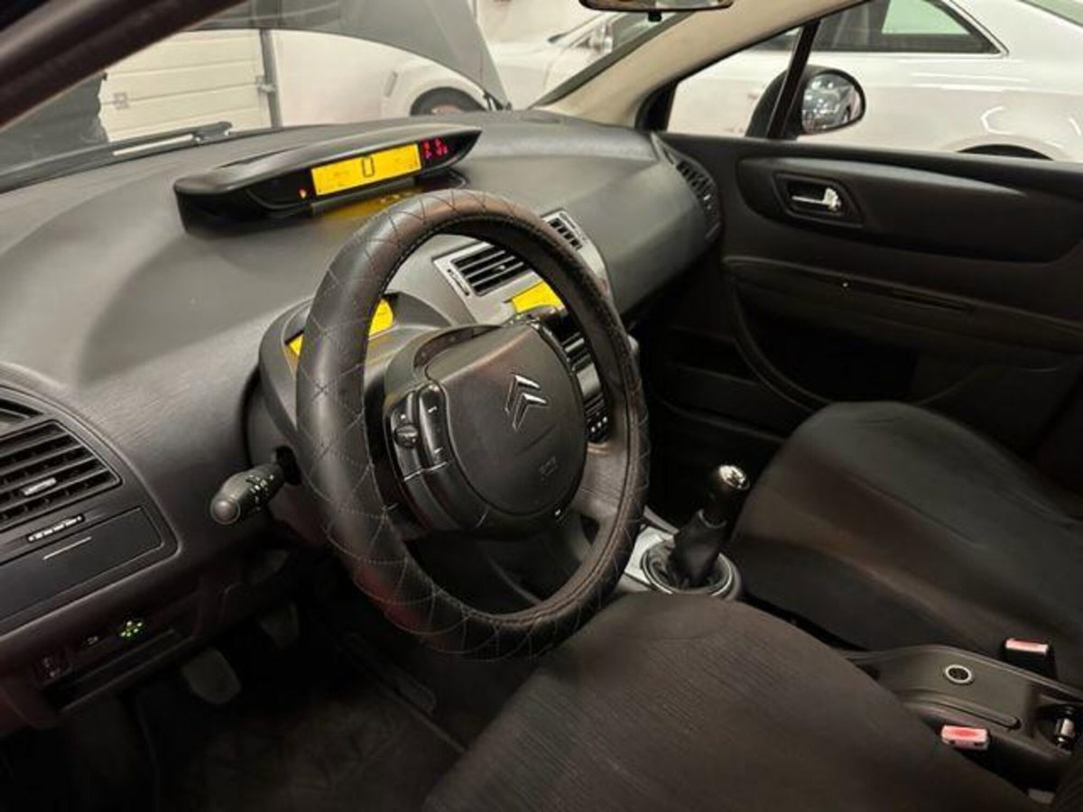 Citroen C4 1.4 Classique (8)