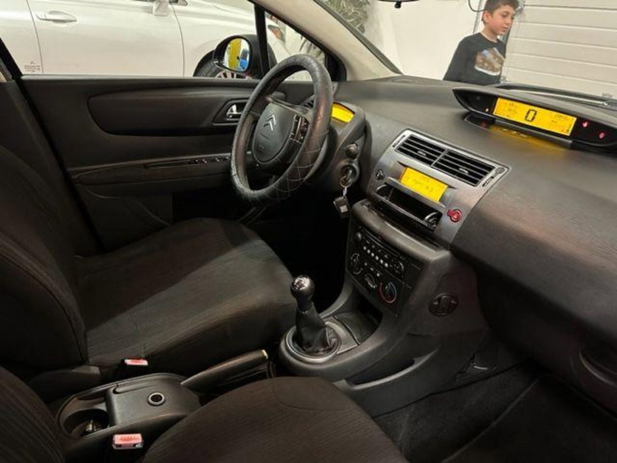 Citroen C4 1.4 Classique (9)