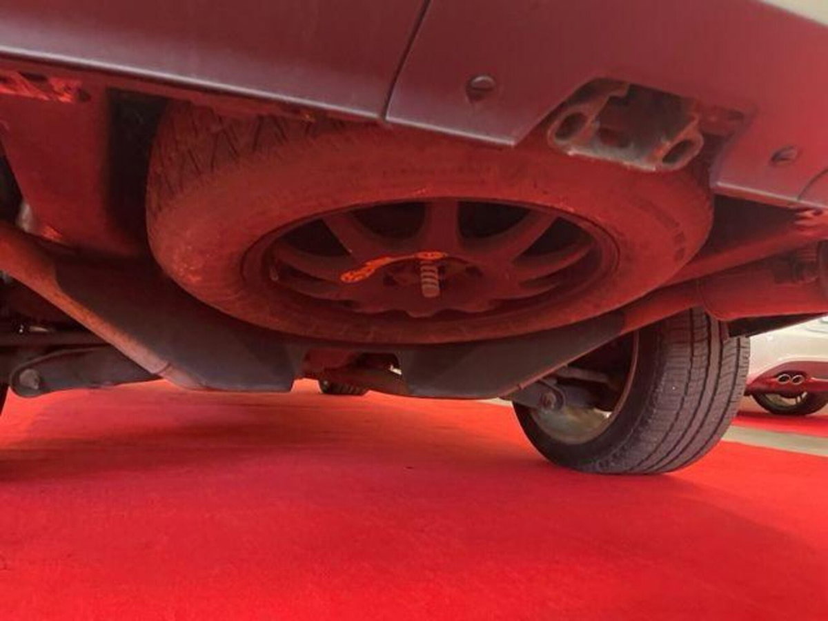 Land Rover Range Rover Sport 3.0 SDV6 HSE (16)