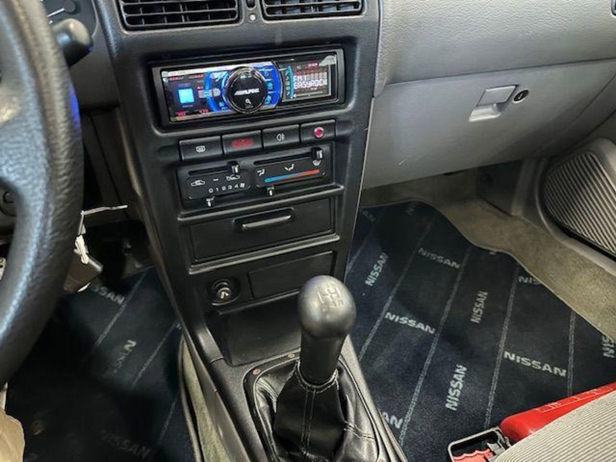 Nissan NX 1.4i 16V cat 3 porte GX (10)