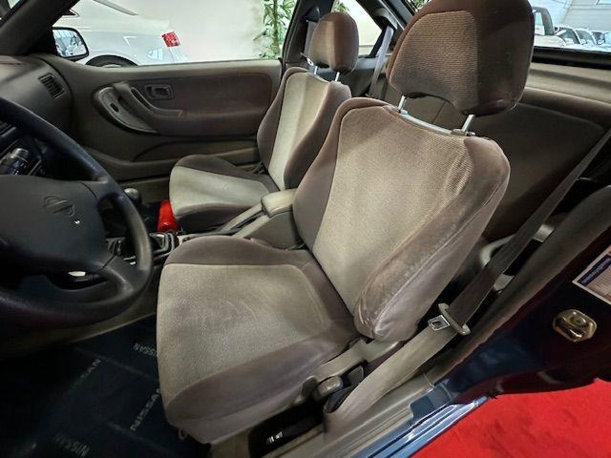 Nissan NX 1.4i 16V cat 3 porte GX (11)