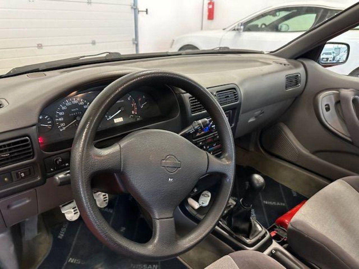 Nissan NX 1.4i 16V cat 3 porte GX (8)