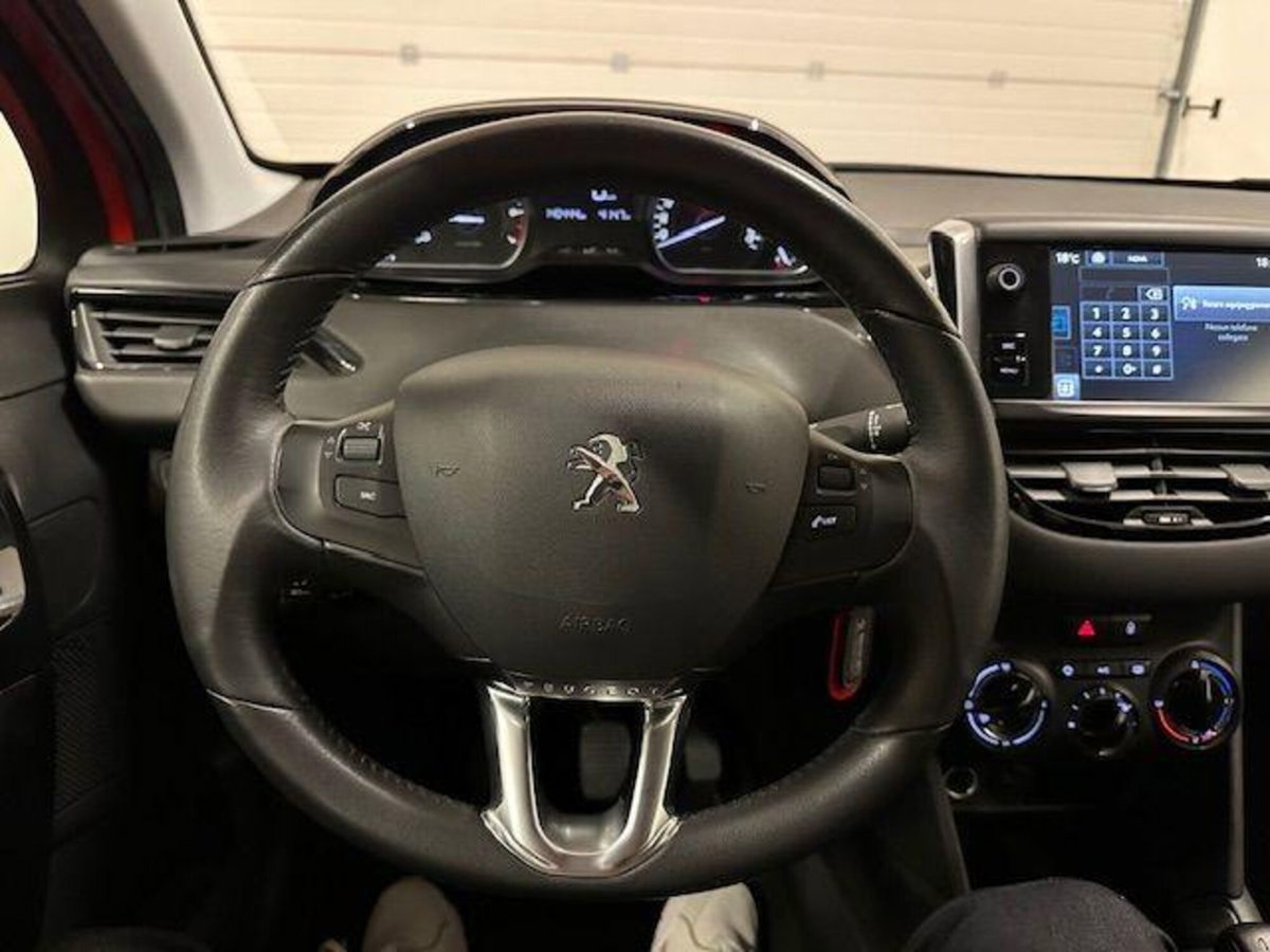 Peugeot 208 82 3 porte Access (11)