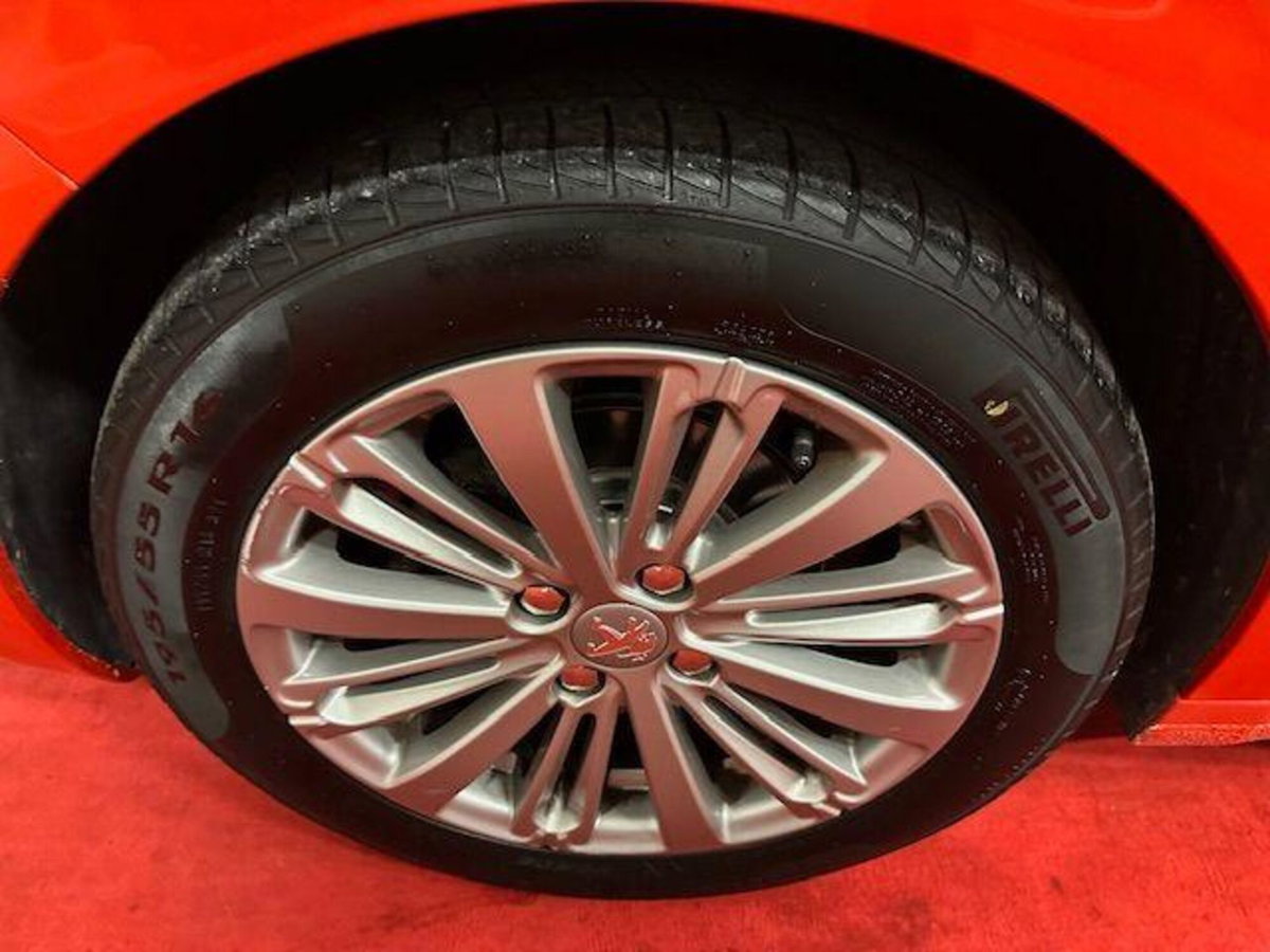 Peugeot 208 82 3 porte Access (15)
