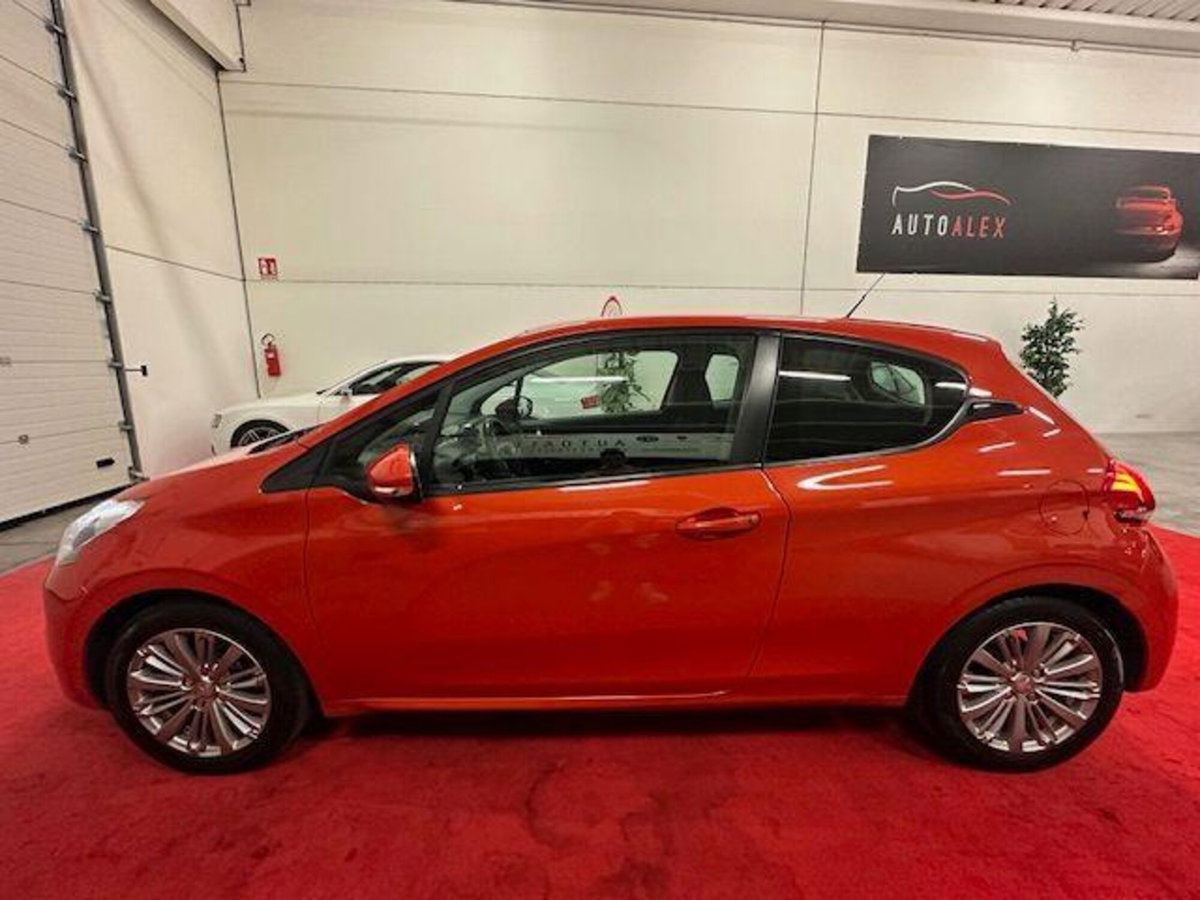 Peugeot 208 82 3 porte Access (16)