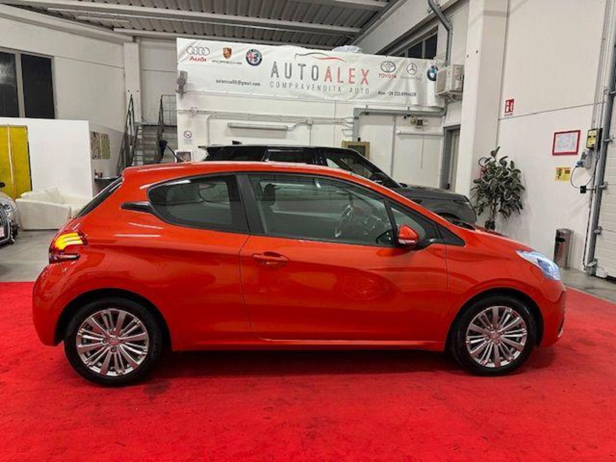 Peugeot 208 82 3 porte Access (17)