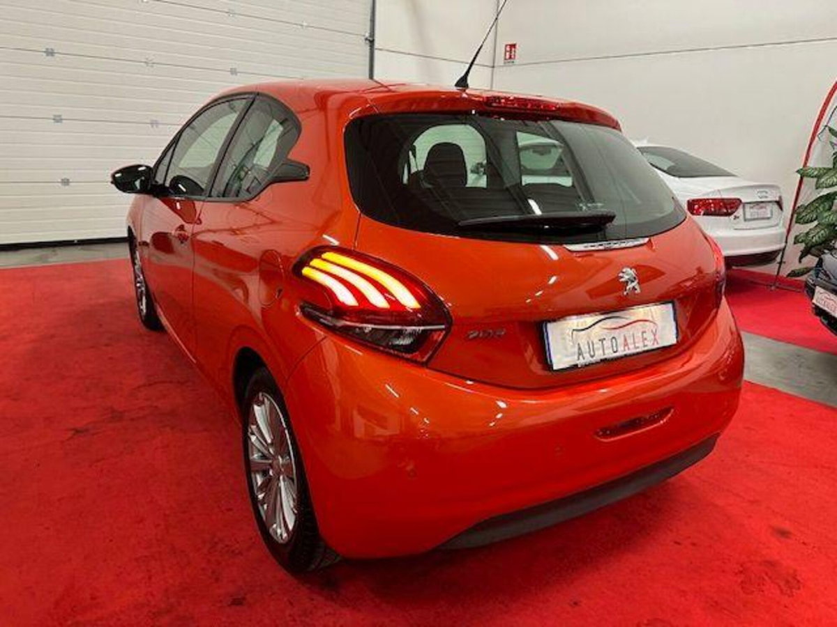Peugeot 208 82 3 porte Access (6)