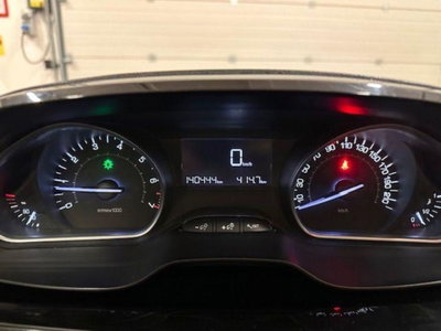 Peugeot 208 82 3 porte Access (7)