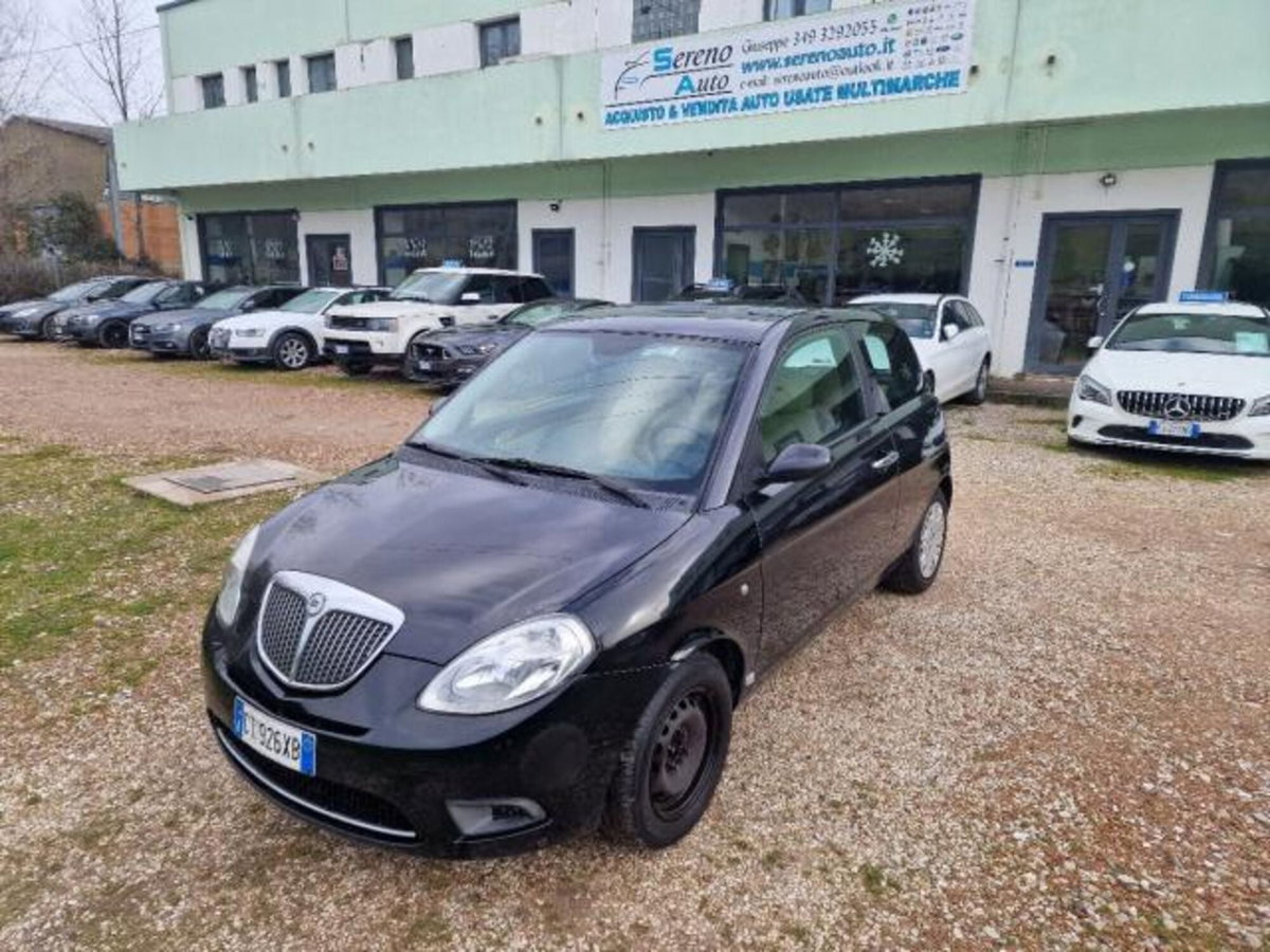 Lancia Ypsilon 16V Argento (2)