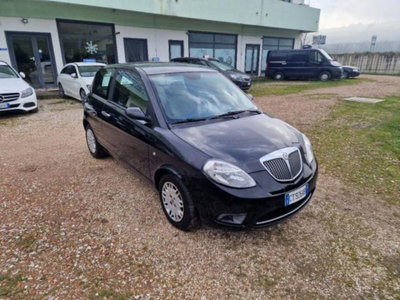 Lancia Ypsilon 16V Argento (8)