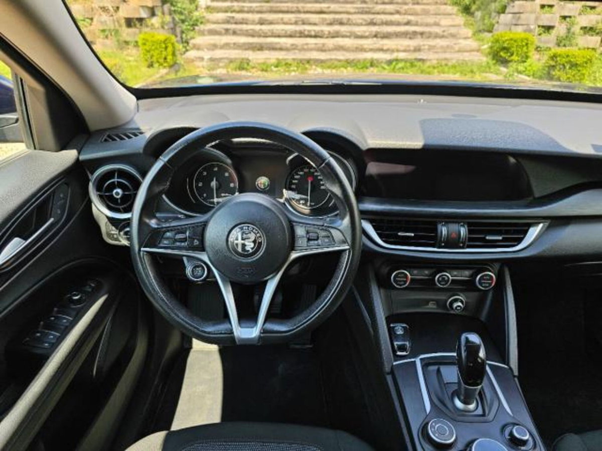 Alfa Romeo Stelvio Stelvio 2.2 Turbodiesel 180 CV AT8 Q4 Business (17)