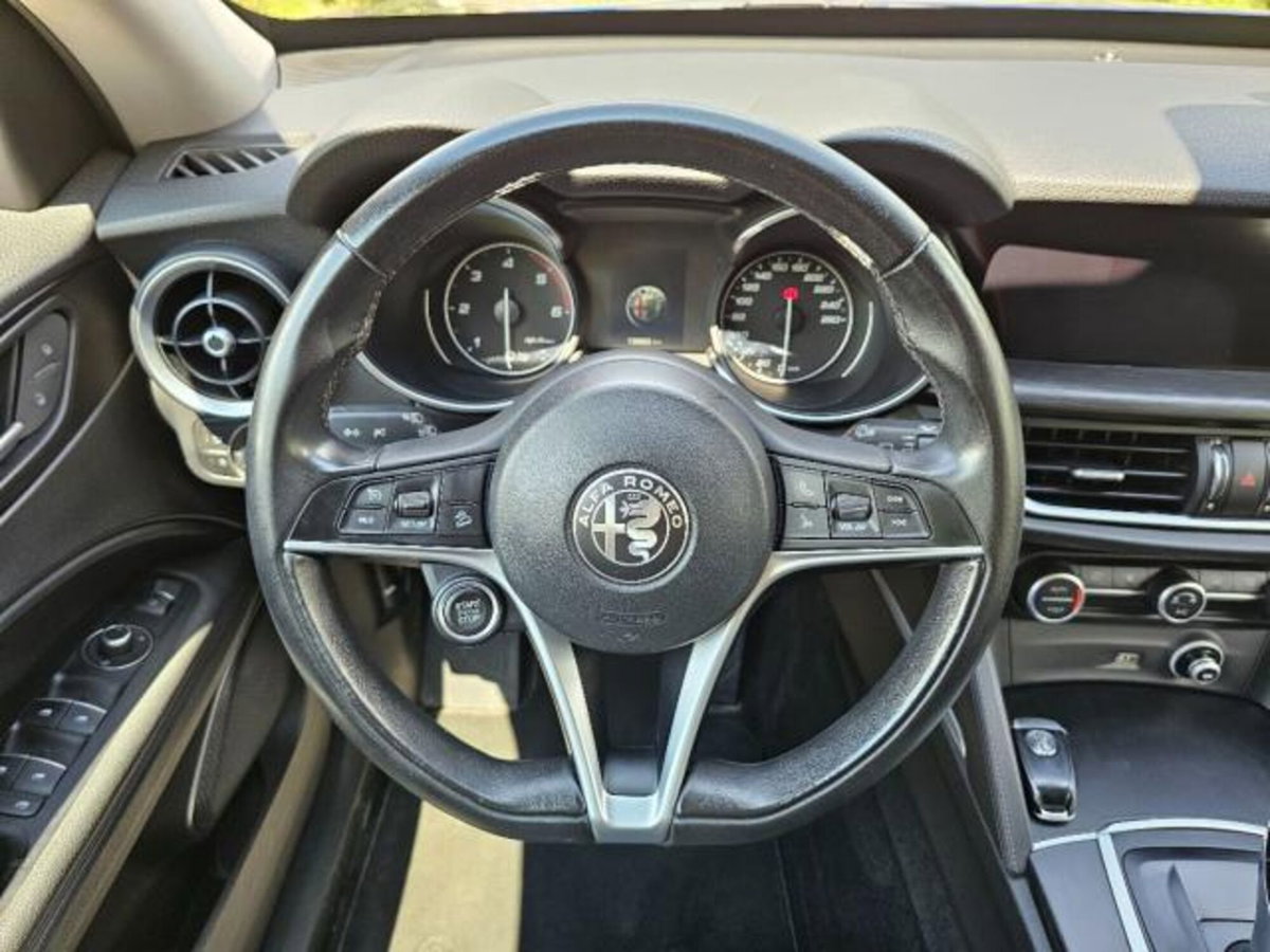 Alfa Romeo Stelvio Stelvio 2.2 Turbodiesel 180 CV AT8 Q4 Business (18)
