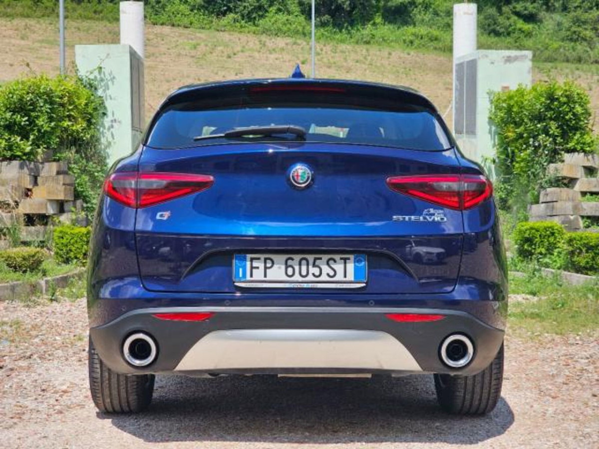 Alfa Romeo Stelvio Stelvio 2.2 Turbodiesel 180 CV AT8 Q4 Business (9)