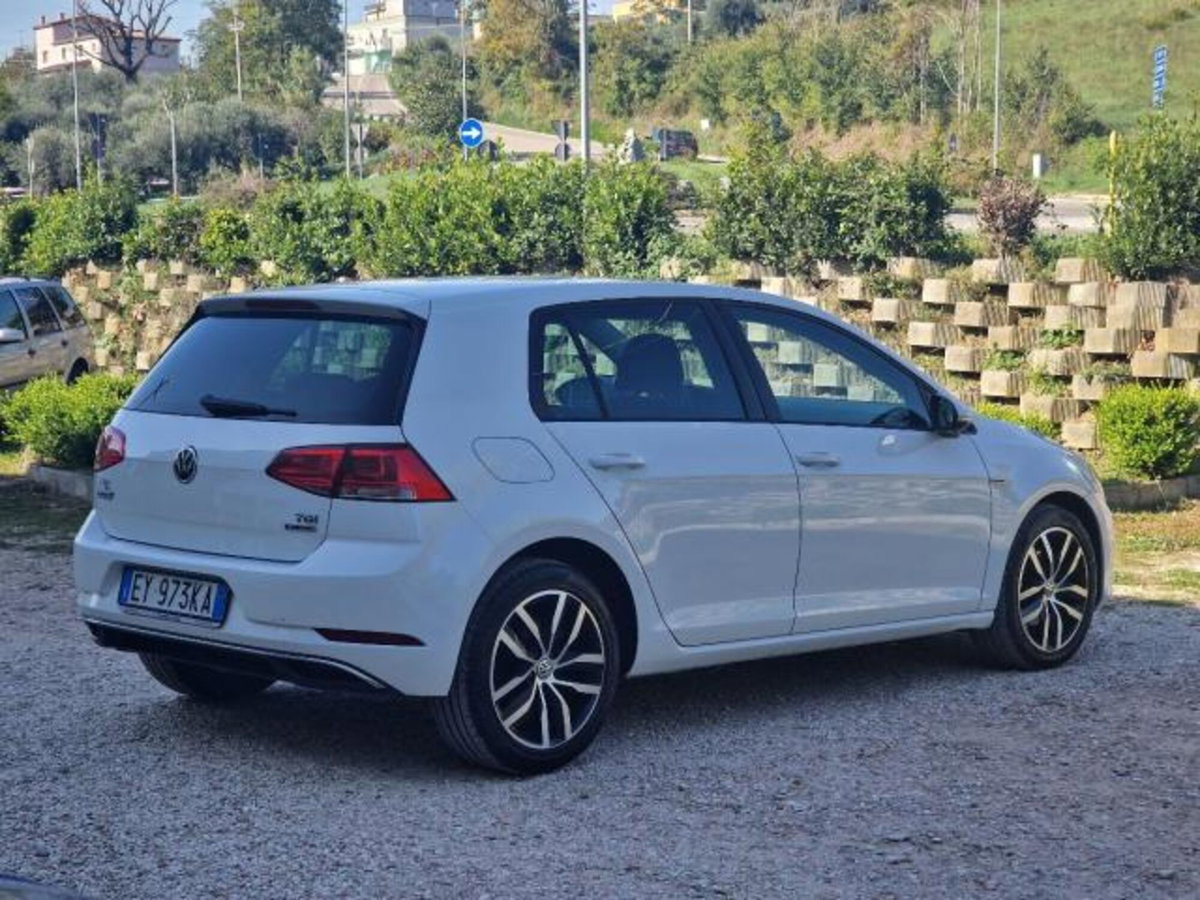 Volkswagen Golf 1.4 TGI 5p. Highline BlueMotion (10)