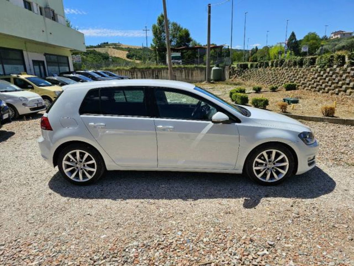 Volkswagen Golf 2.0 TDI 5p. Highline BlueMotion Technology (10)