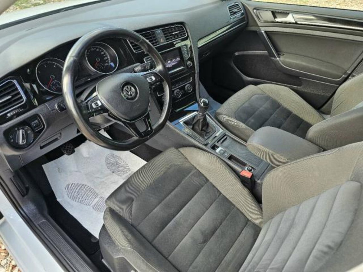 Volkswagen Golf 2.0 TDI 5p. Highline BlueMotion Technology (17)