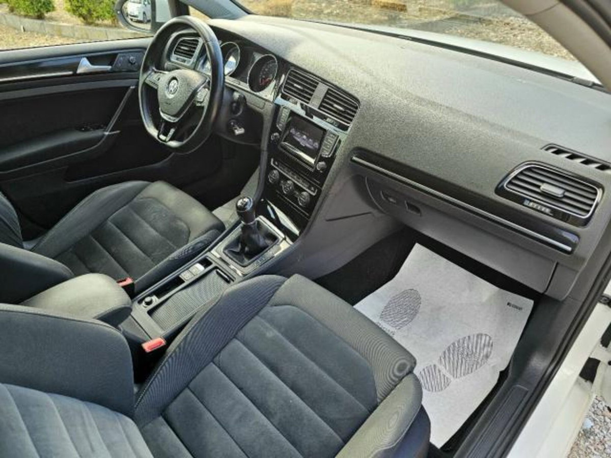 Volkswagen Golf 2.0 TDI 5p. Highline BlueMotion Technology (18)
