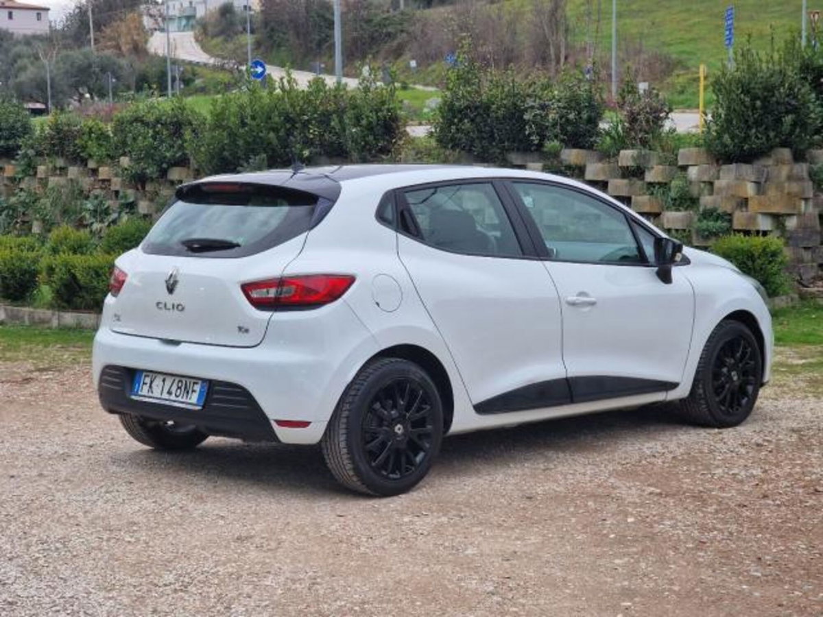 Renault Clio TCe 12V 90 CV GPL 5 porte Duel2 (10)