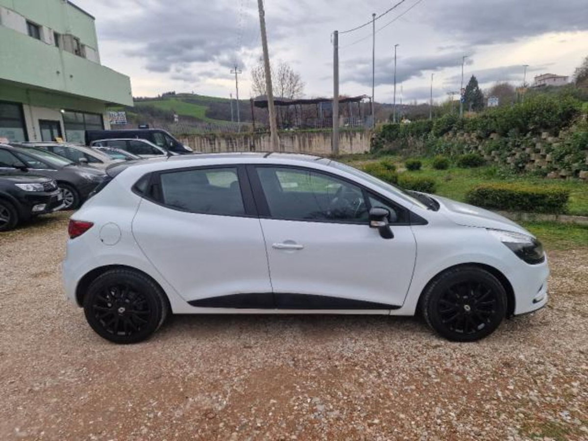 Renault Clio TCe 12V 90 CV GPL 5 porte Duel2 (11)