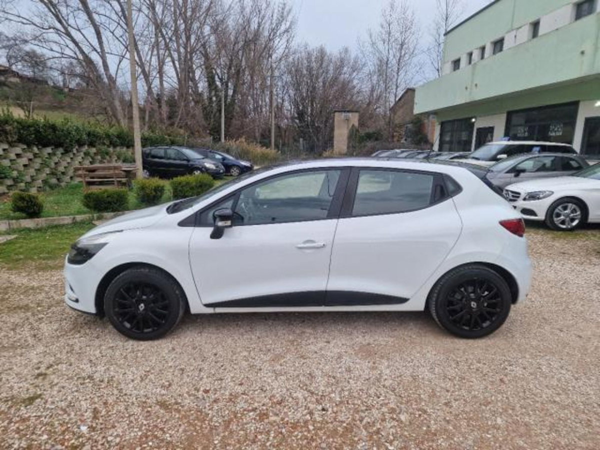Renault Clio TCe 12V 90 CV GPL 5 porte Duel2 (6)