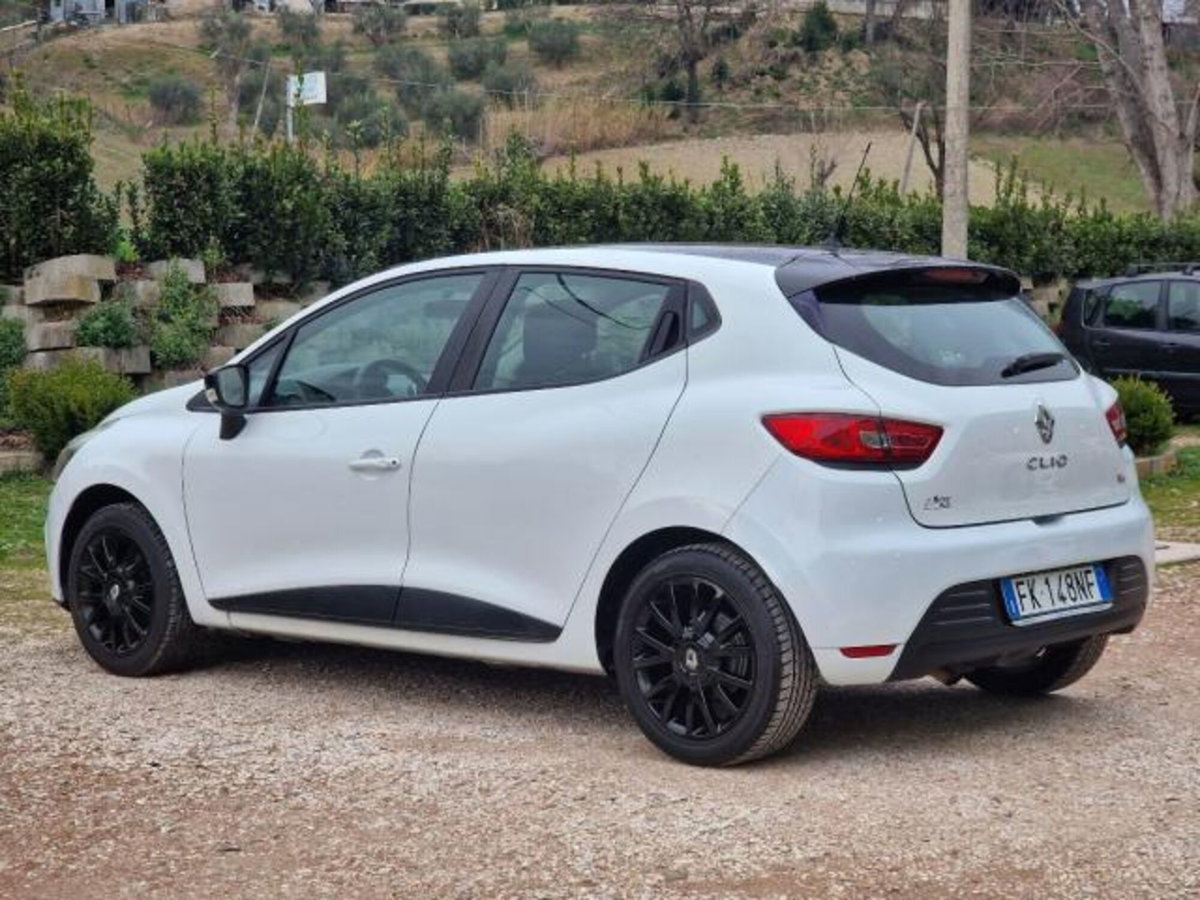 Renault Clio TCe 12V 90 CV GPL 5 porte Duel2 (7)