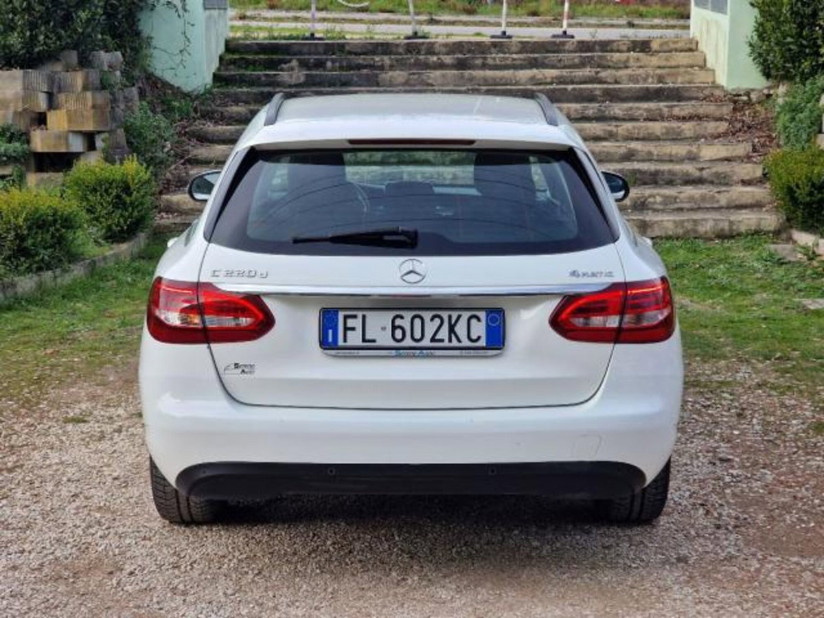 Mercedes-Benz Classe C Station Wagon 220 d 4Matic Auto Executive (9)