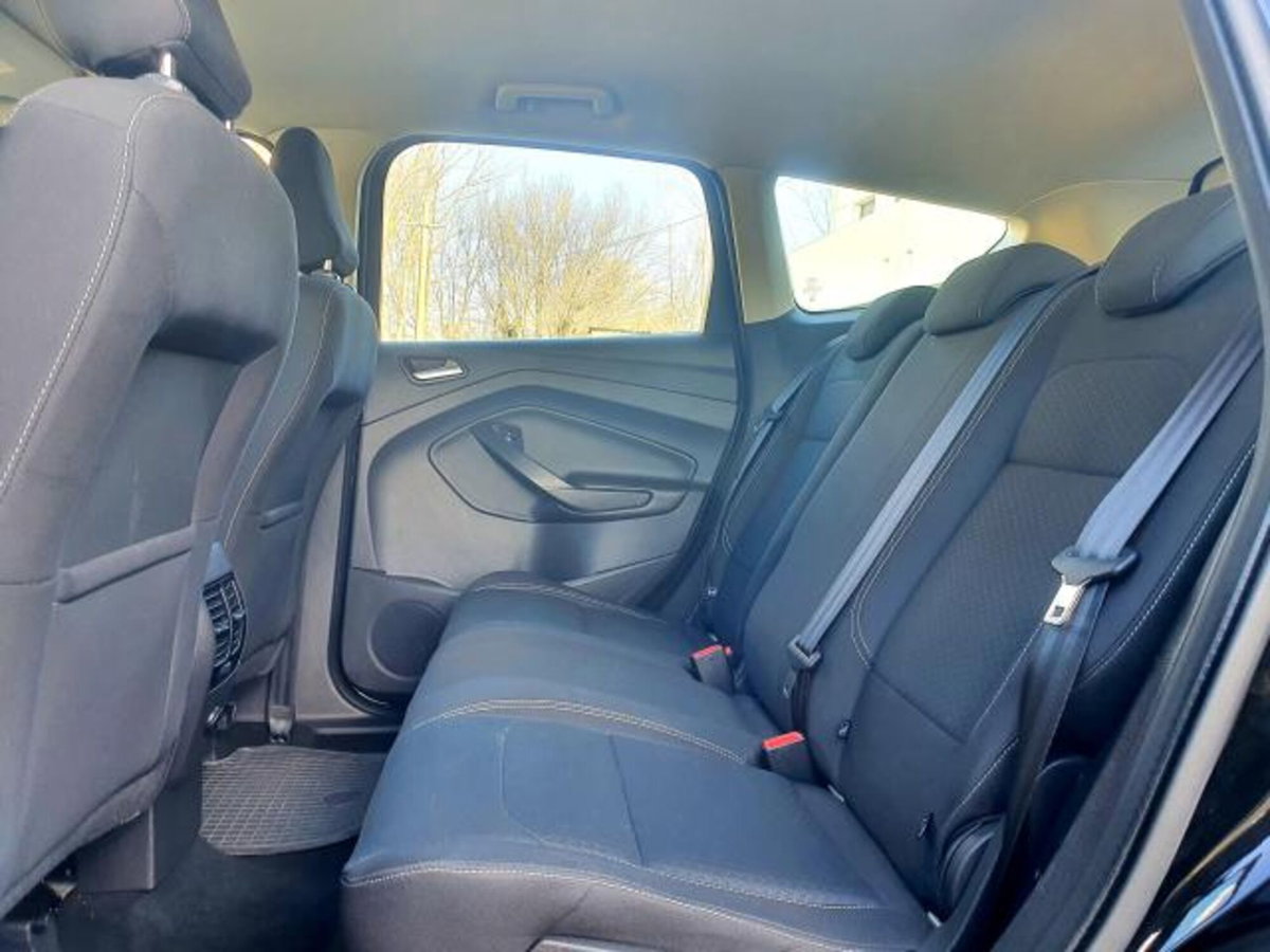 Ford Kuga 2.0 TDCI 120 CV S&S 2WD Powershift Business (18)