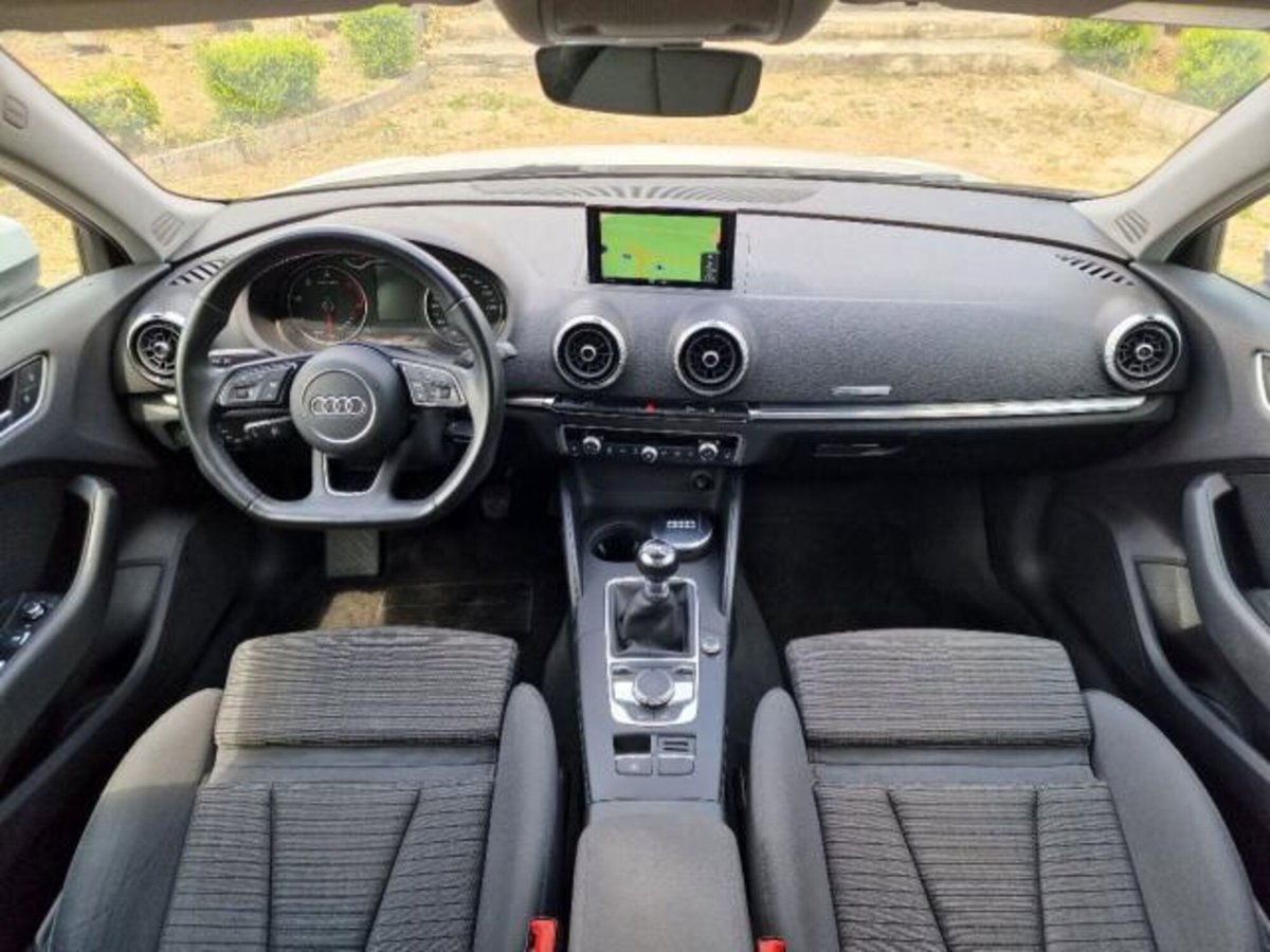 Audi A3 Sportback 1.6 TDI Sport (16)