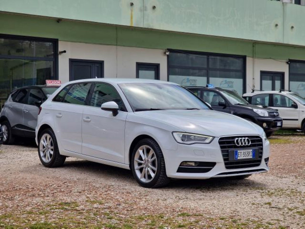 Audi A3 Sportback 1.6 TDI Attraction (11)