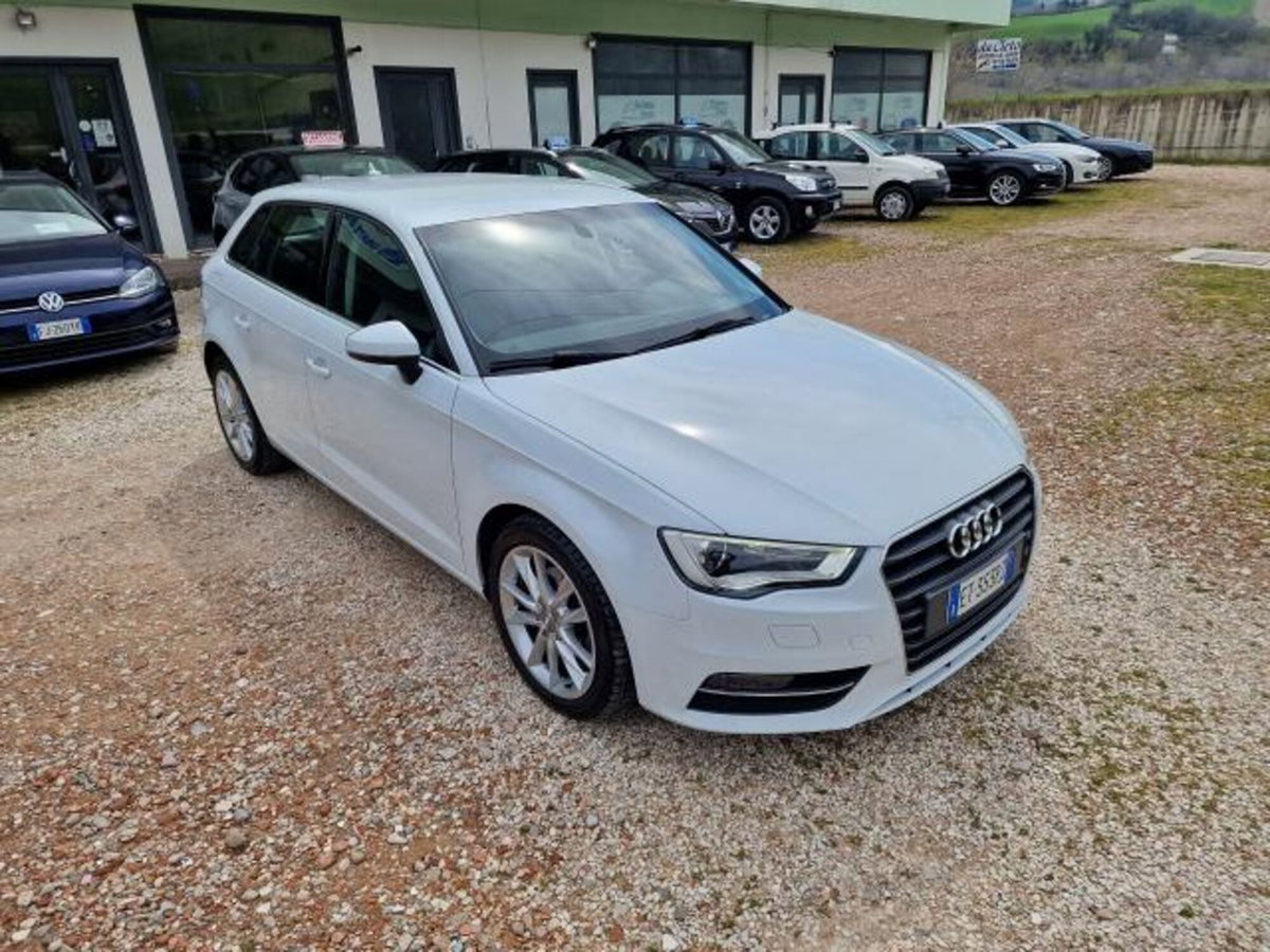 Audi A3 Sportback 1.6 TDI Attraction (13)
