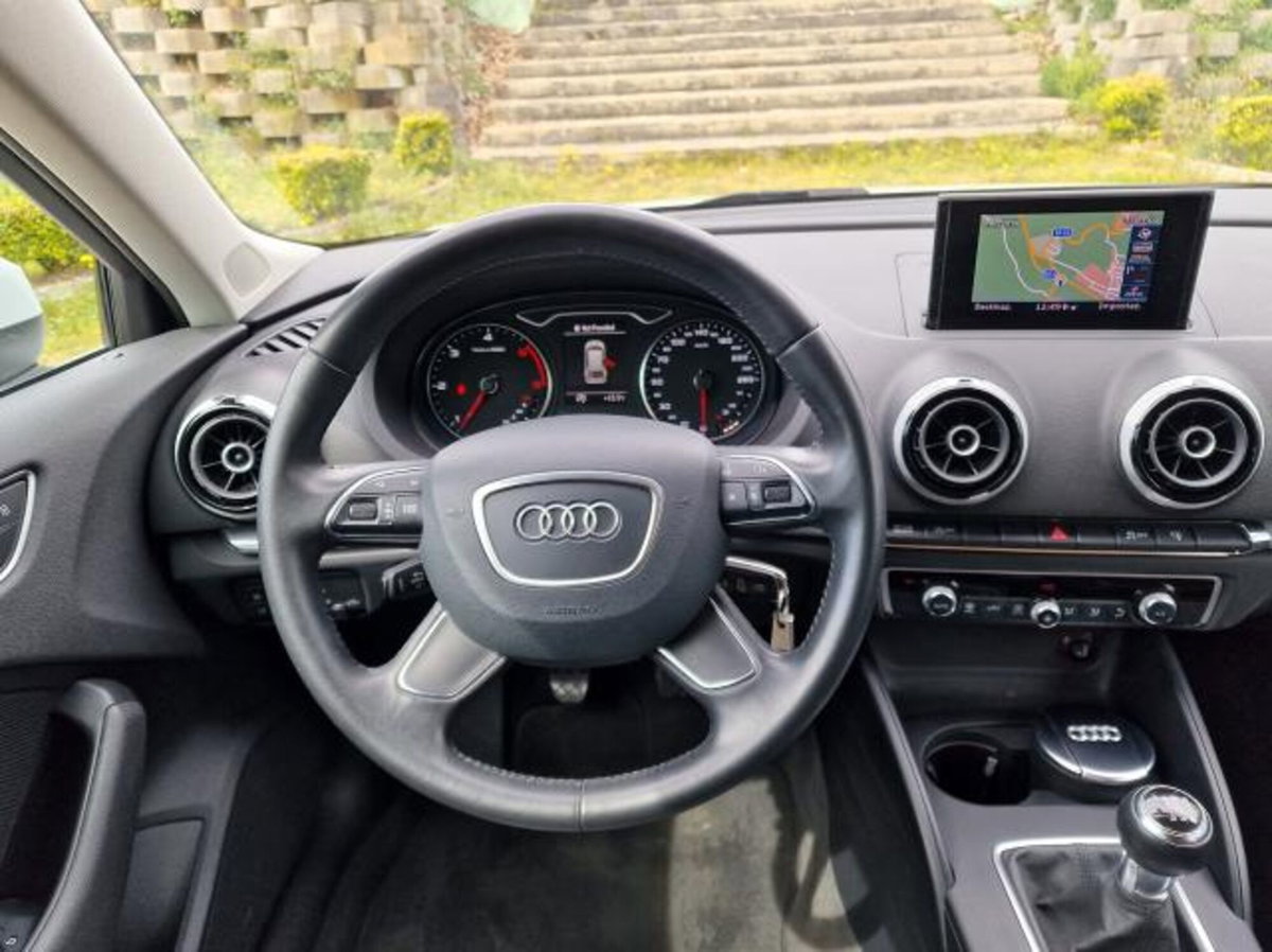 Audi A3 Sportback 1.6 TDI Attraction (15)