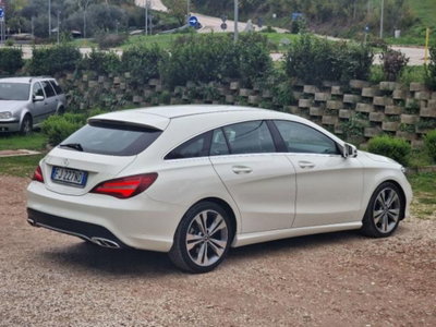 Mercedes-Benz CLA Shooting Brake 200 d Automatic Executive (12)