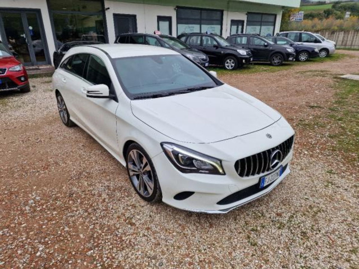 Mercedes-Benz CLA Shooting Brake 200 d Automatic Executive (13)