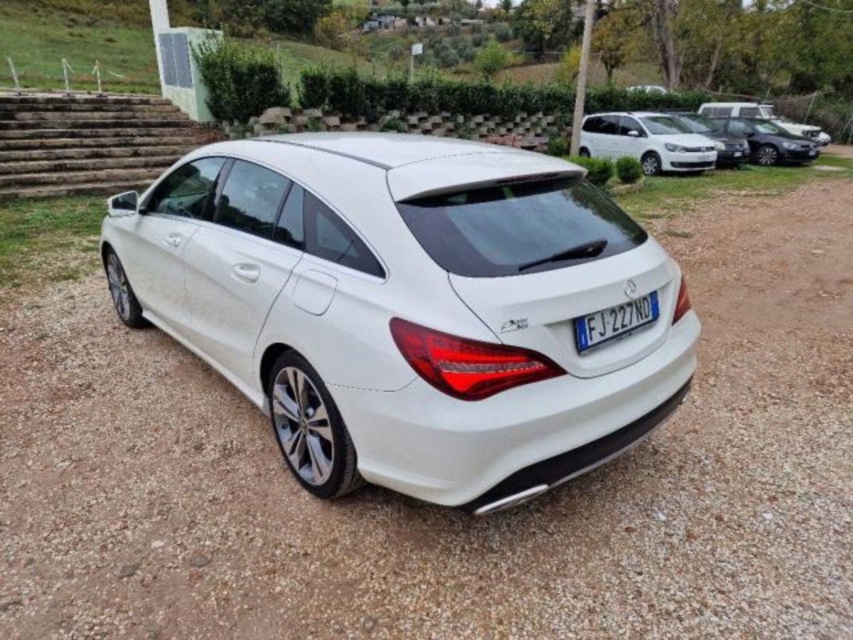 Mercedes-Benz CLA Shooting Brake 200 d Automatic Executive (7)