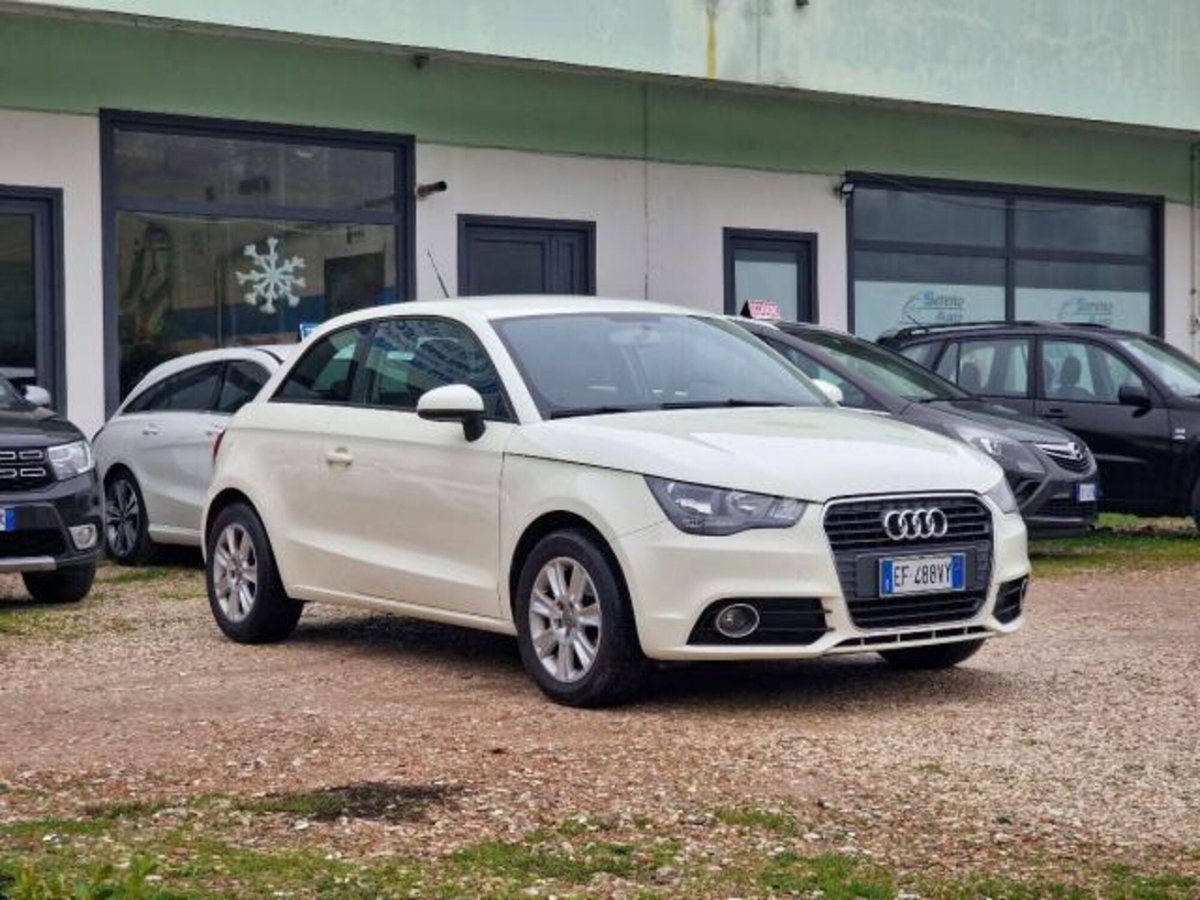 Audi A1 1.2 TFSI Attraction (11)