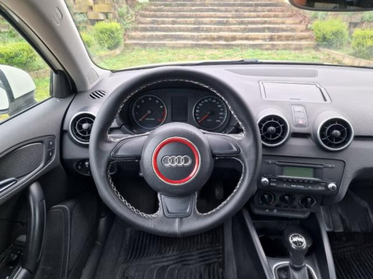 Audi A1 1.2 TFSI Attraction (15)