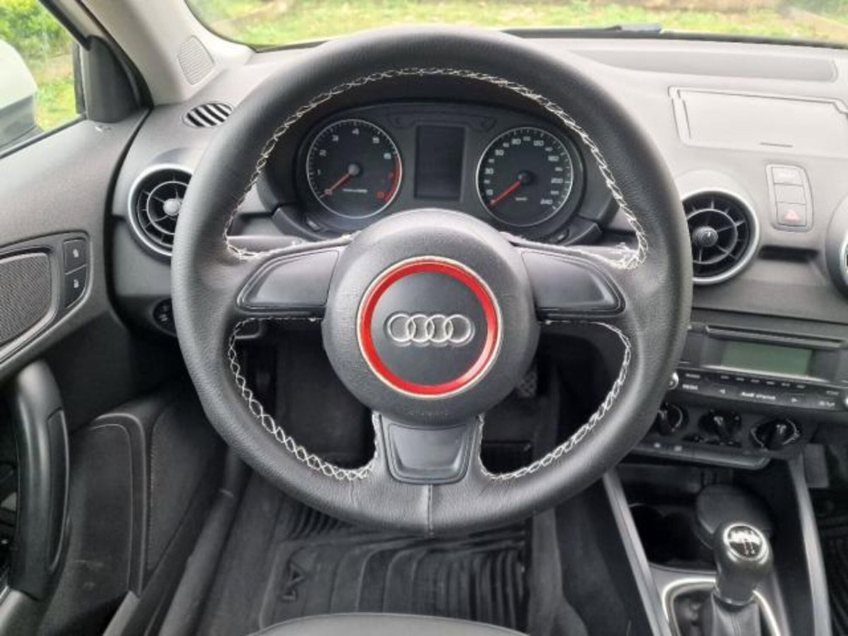 Audi A1 1.2 TFSI Attraction (16)