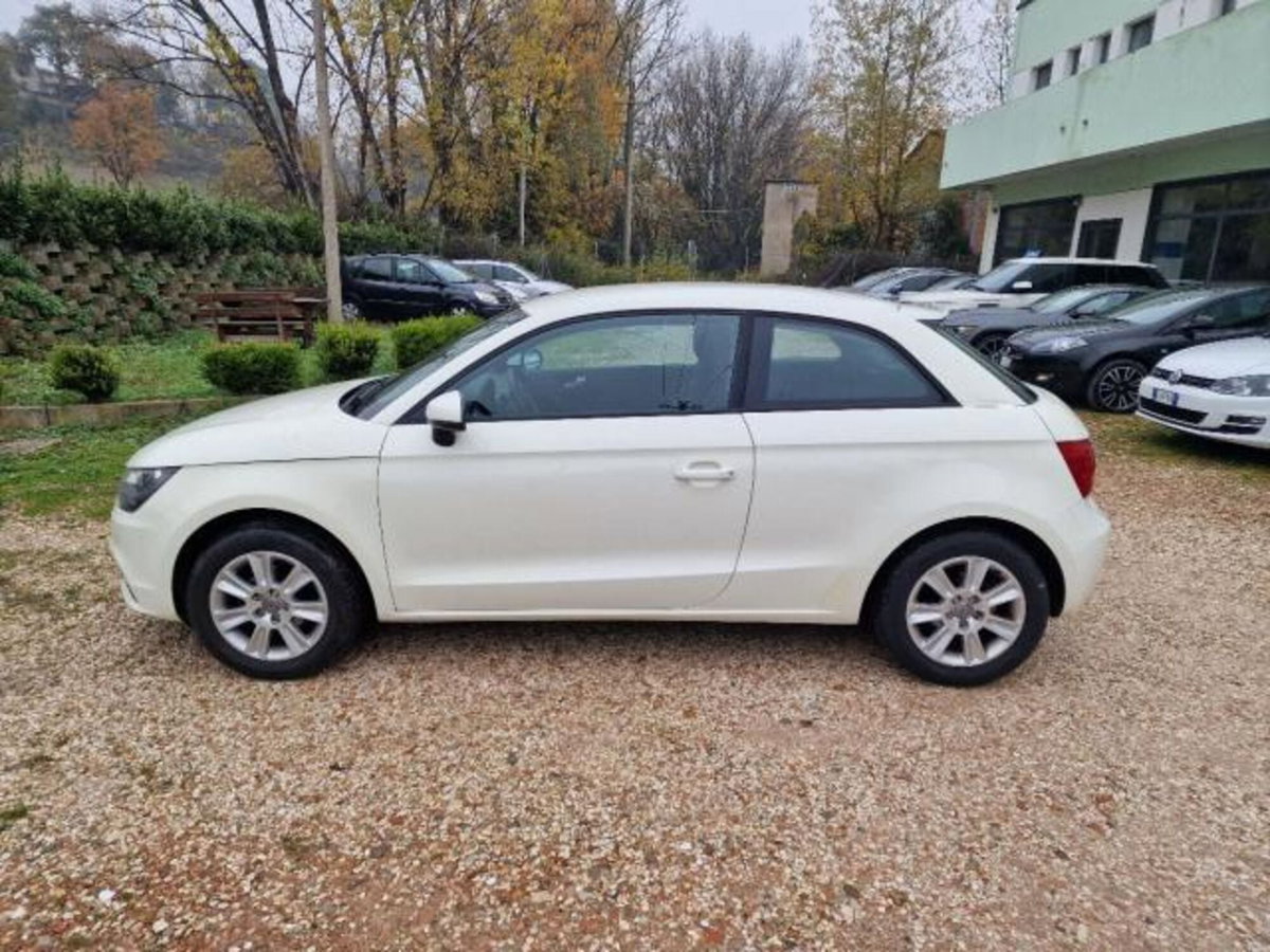 Audi A1 1.2 TFSI Attraction (6)