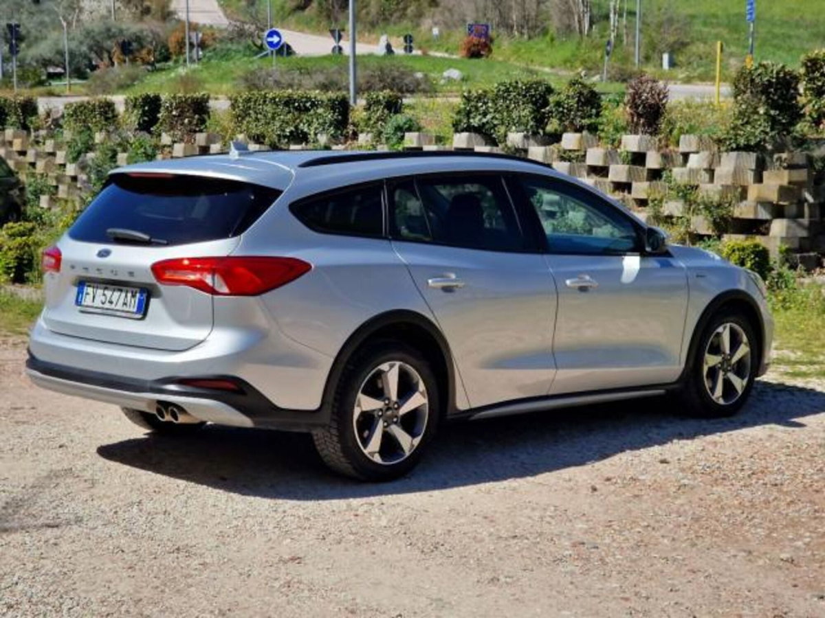 Ford Focus Station Wagon 1.5 EcoBlue 120 CV SW Active (9)