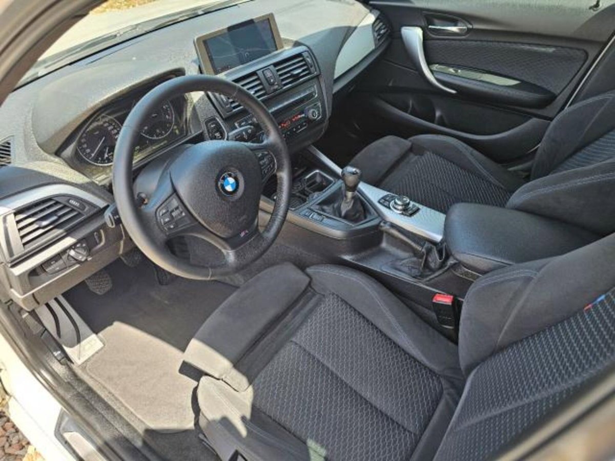 BMW Serie 1 5p. 125d 5p. Msport (17)