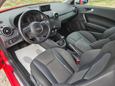 Audi A1 1.6 TDI 105 CV Attraction (18)