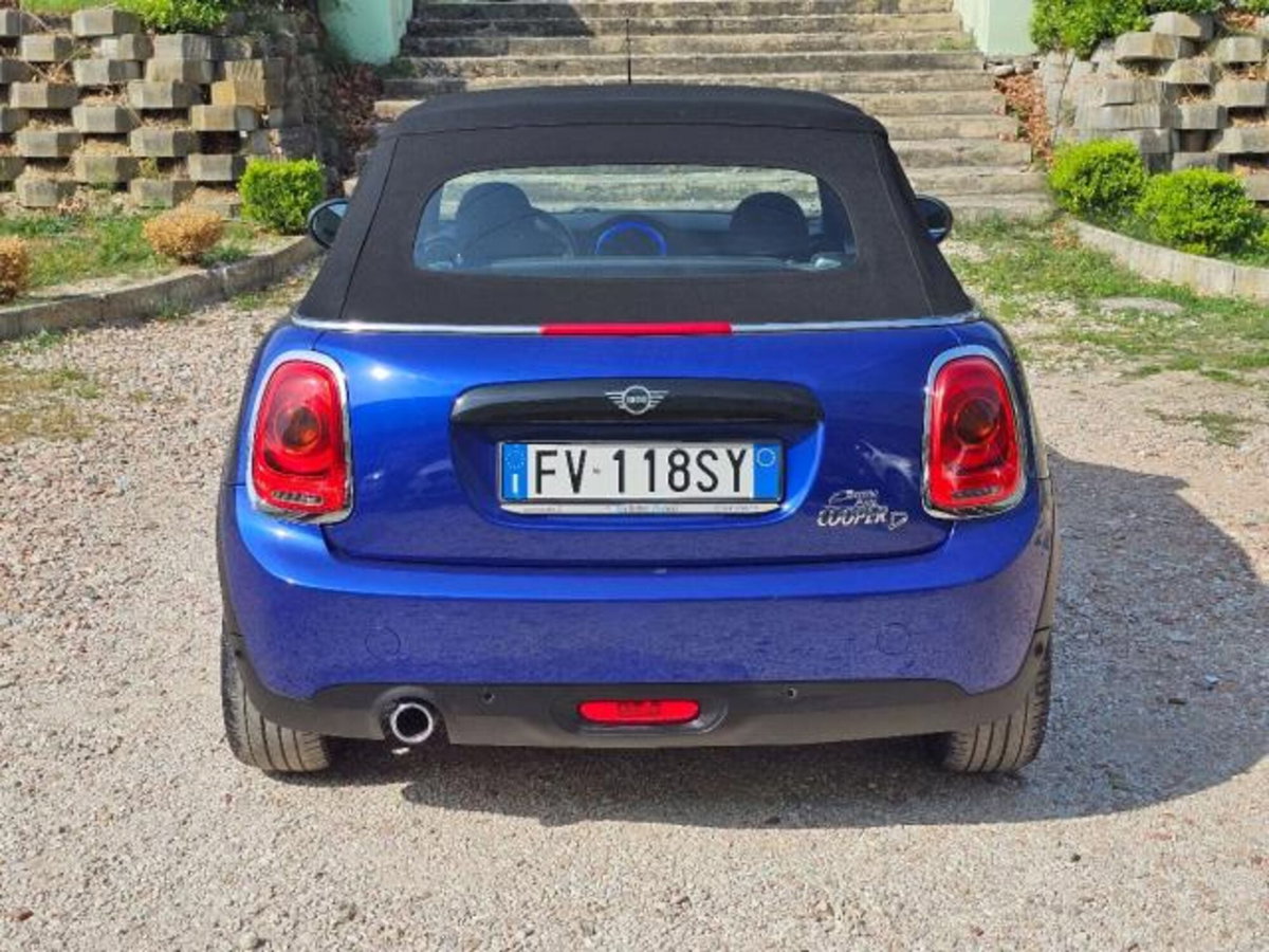 MINI Mini Cabrio 1.5 Cooper D Cabrio (11)