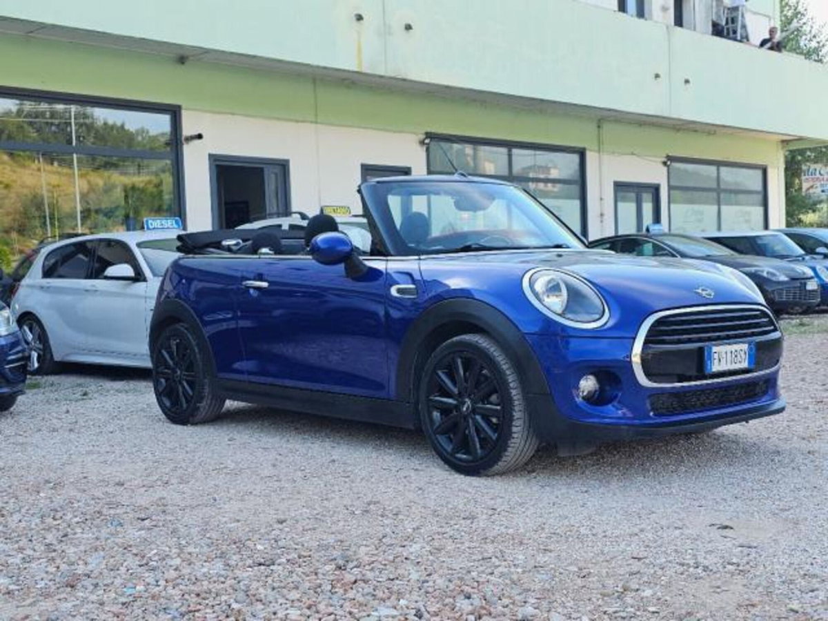 MINI Mini Cabrio 1.5 Cooper D Cabrio (16)