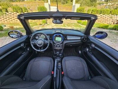 MINI Mini Cabrio 1.5 Cooper D Cabrio (20)