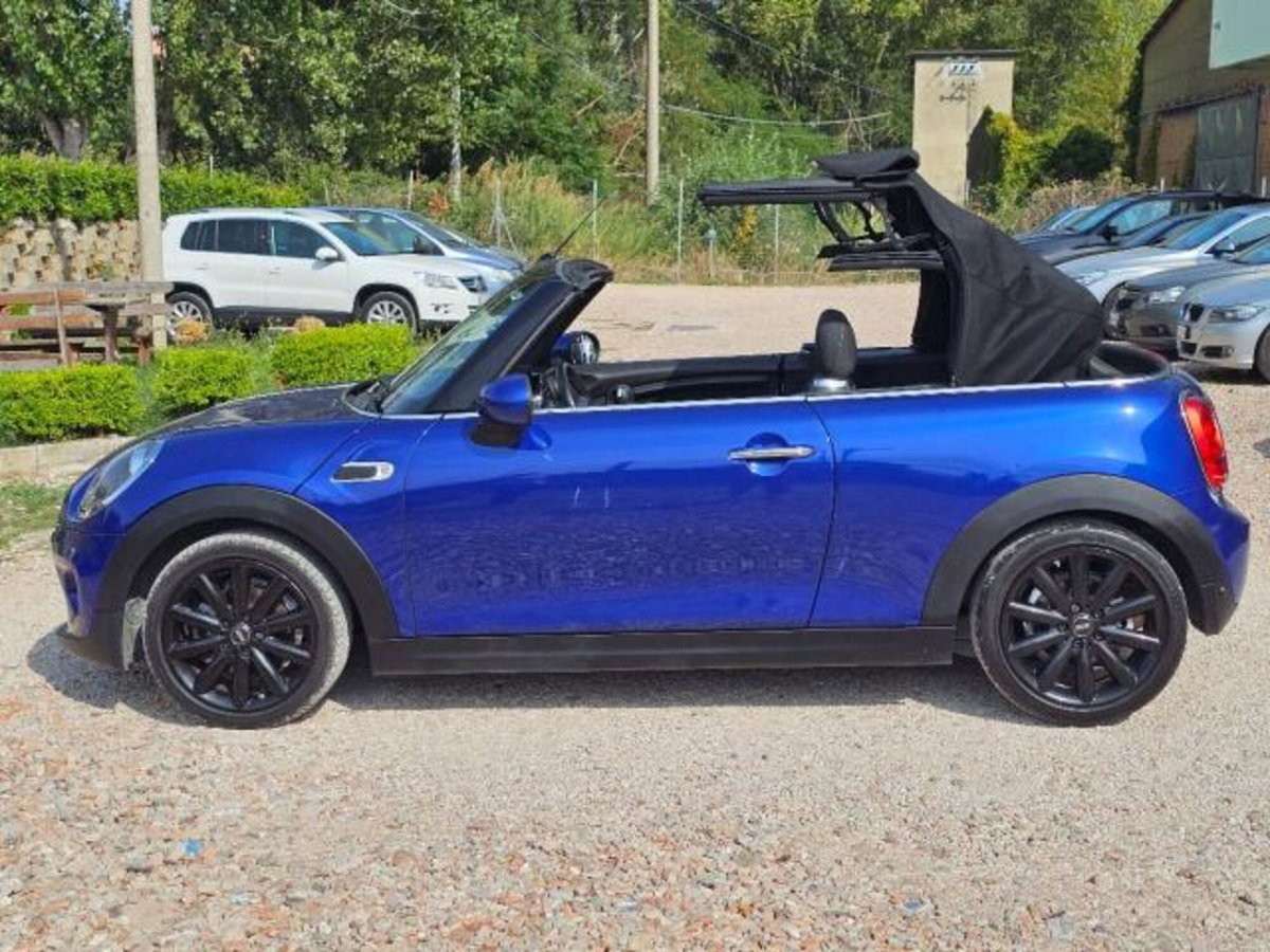 MINI Mini Cabrio 1.5 Cooper D Cabrio (7)