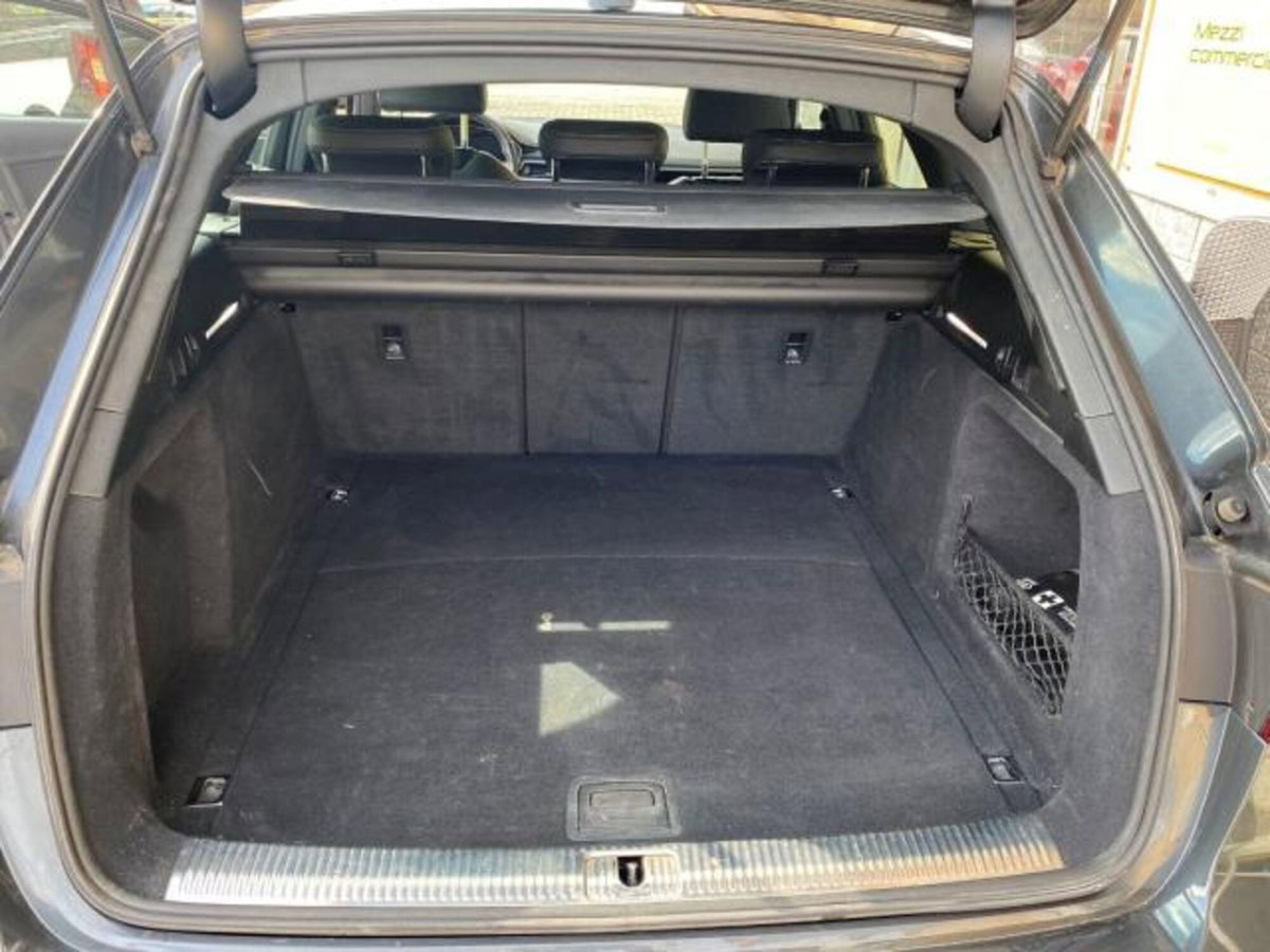 Audi A4 Avant 2.0 TDI 190 CV S line edition (17)