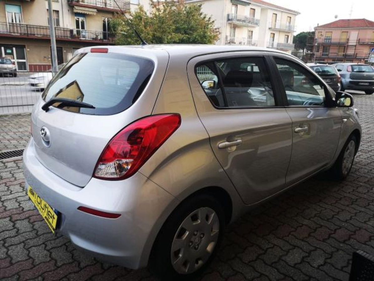 Hyundai i20 1.2 5p. Econext Sound Edition (3)